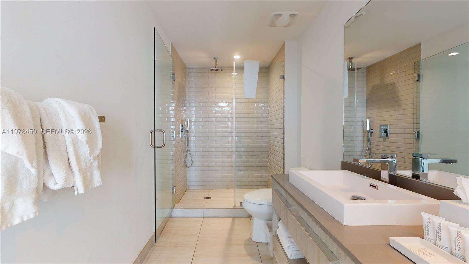 Hyde Beach House at 4010 Ocean Dr, Hollywood, FL 33019 - For Sale photo 19