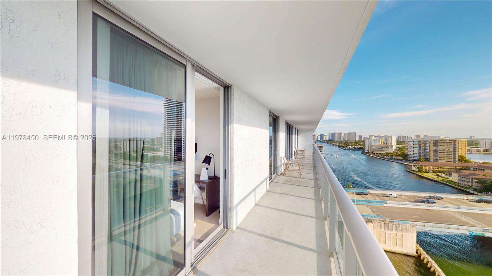 Hyde Beach House at 4010 Ocean Dr, Hollywood, FL 33019 - For Sale photo 3