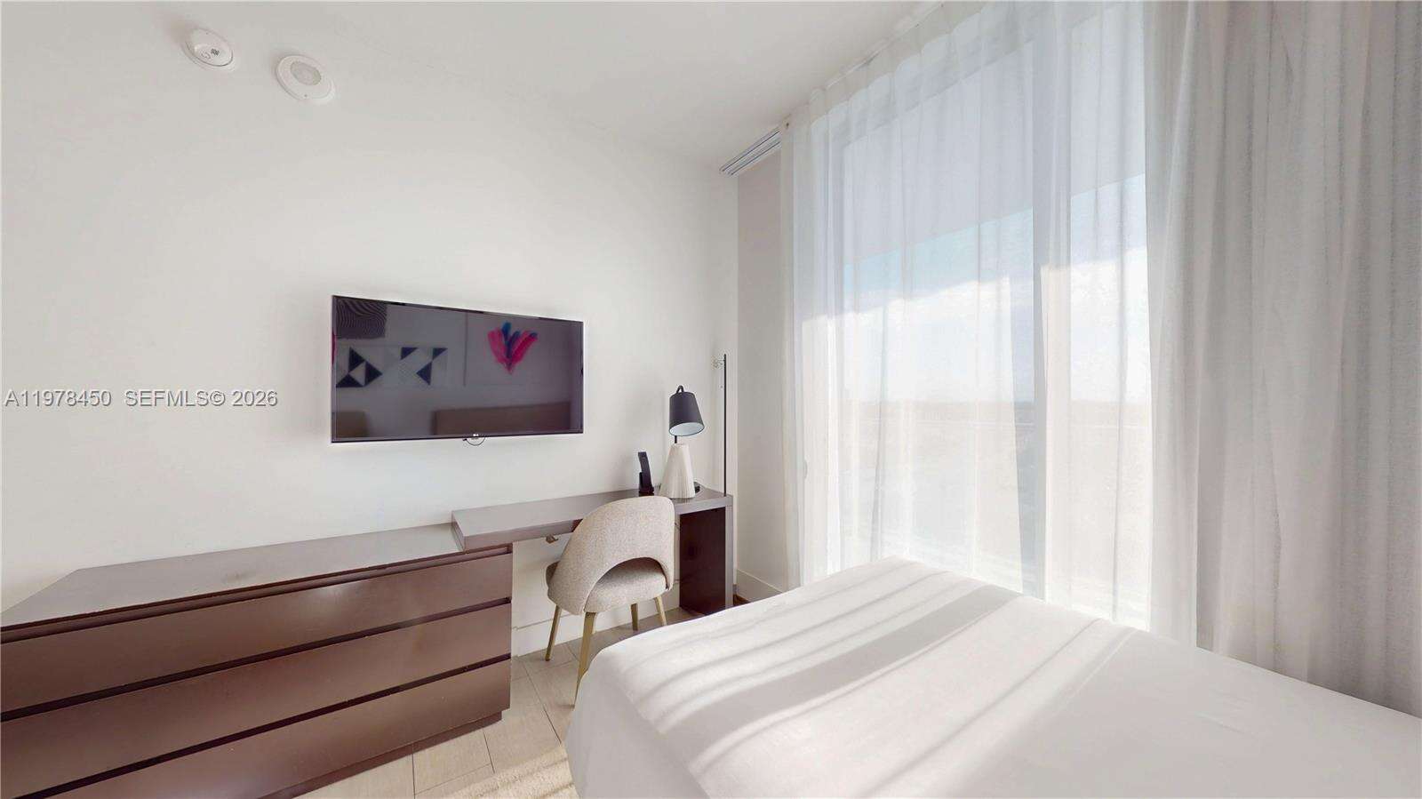 Hyde Beach House at 4010 Ocean Dr, Hollywood, FL 33019 - For Sale photo 22