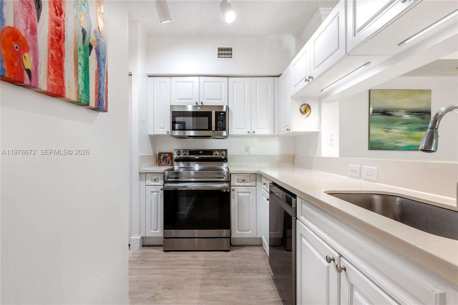 Porto Bellagio at 17100 Bay Rd, Sunny Isles Beach, FL 33160 - For Sale photo 10