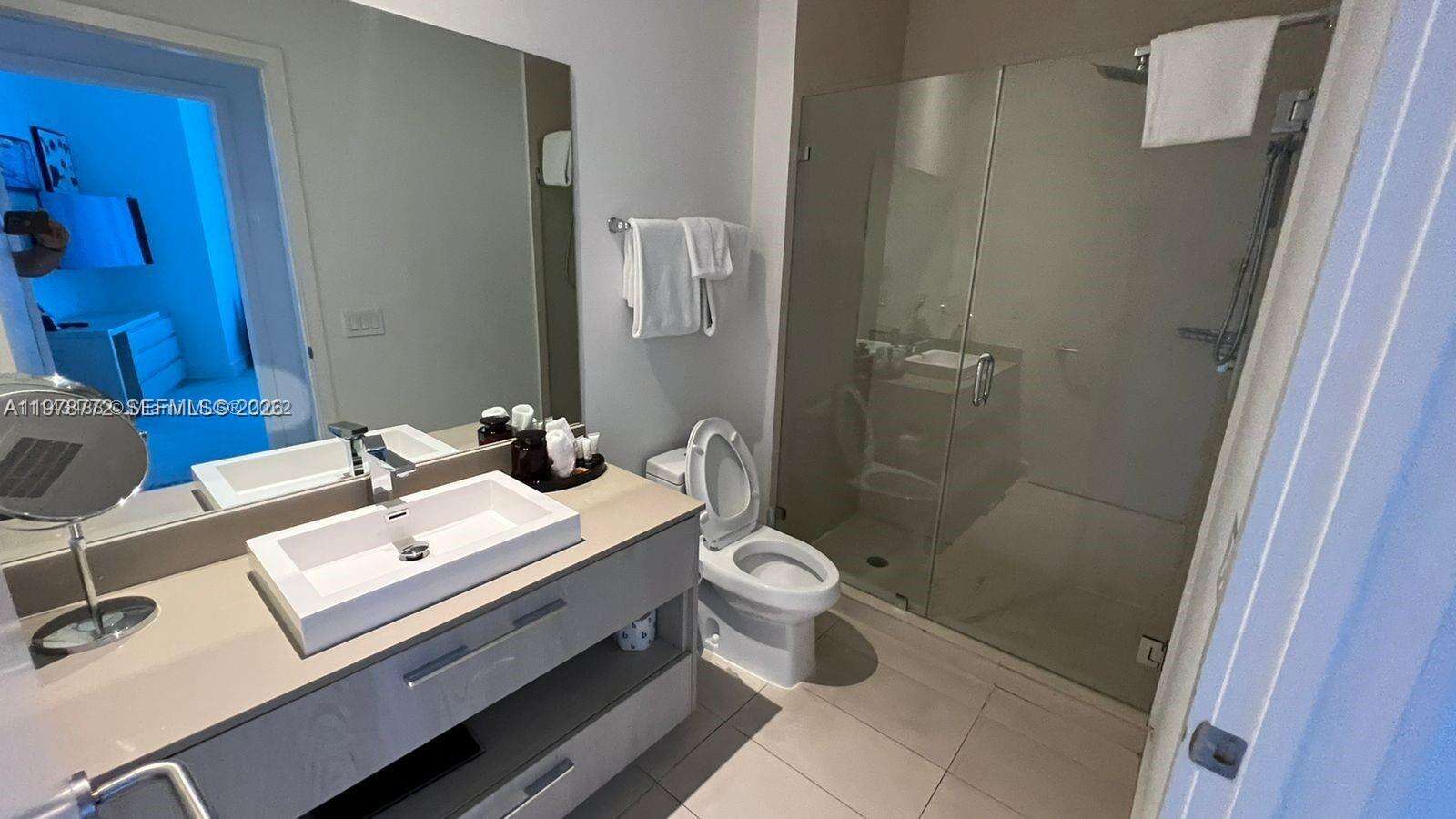 Hyde Resort at 4111 Ocean Dr, Hollywood, FL 33019 - For Sale photo 2