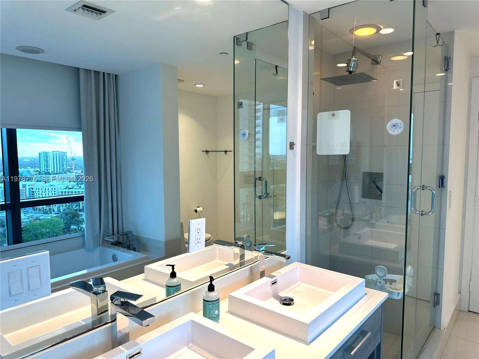 Paraiso Bay at 650 32 St, Miami, FL 33137 - For Sale photo 13