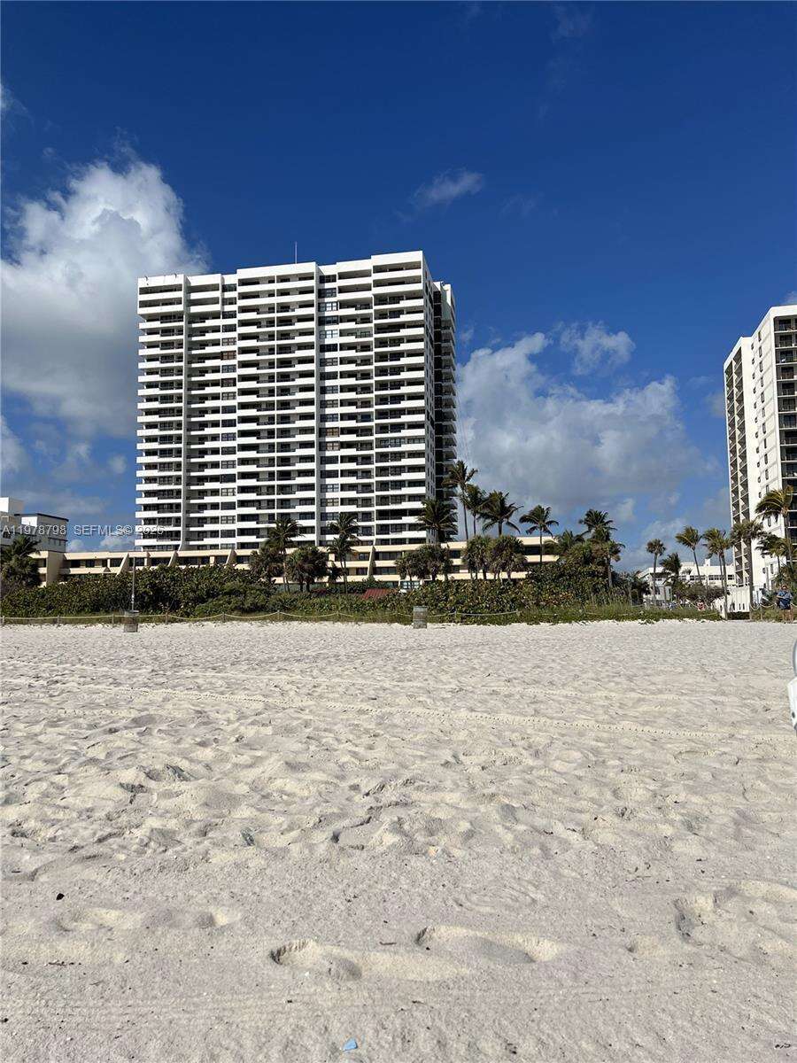 Club Atlantis at 2555 Collins Ave, Miami Beach, FL 33140 - For Sale photo 3