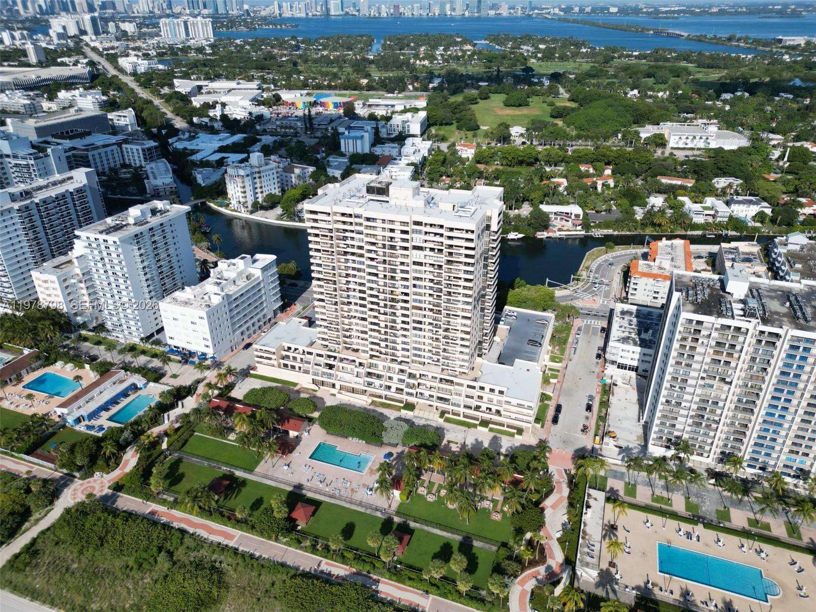 Club Atlantis at 2555 Collins Ave, Miami Beach, FL 33140 - For Sale photo 4