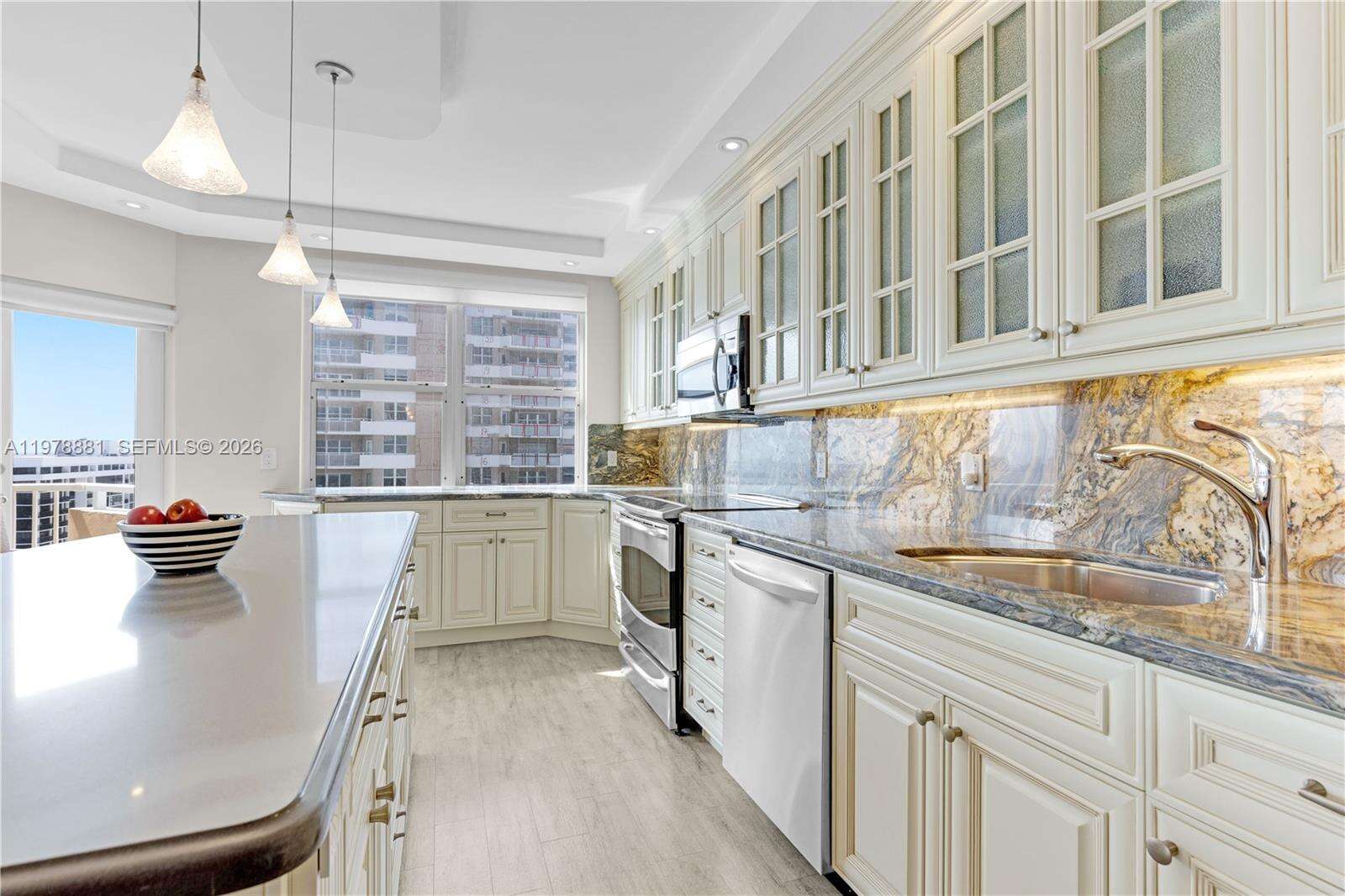 The Hemispheres at 1980 Ocean Dr, Hallandale Beach, FL 33009 - For Sale photo 13