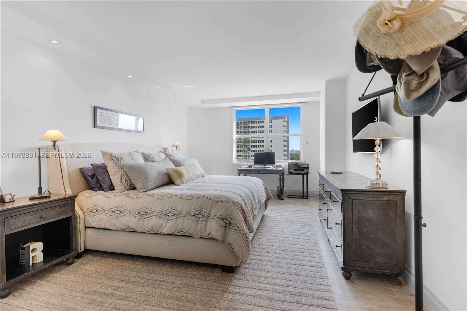 The Hemispheres at 1980 Ocean Dr, Hallandale Beach, FL 33009 - For Sale photo 36