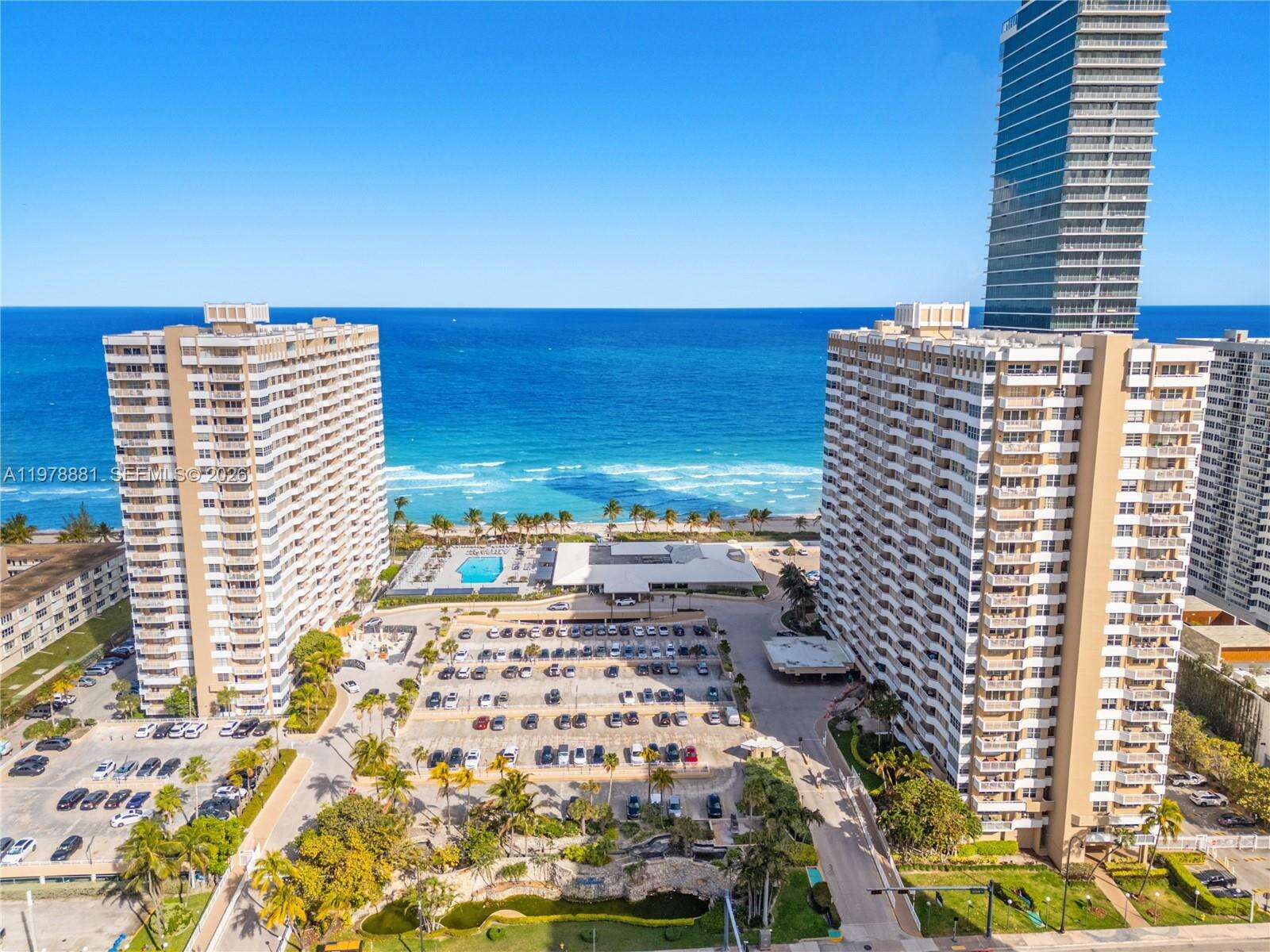 The Hemispheres at 1980 Ocean Dr, Hallandale Beach, FL 33009 - For Sale photo 10