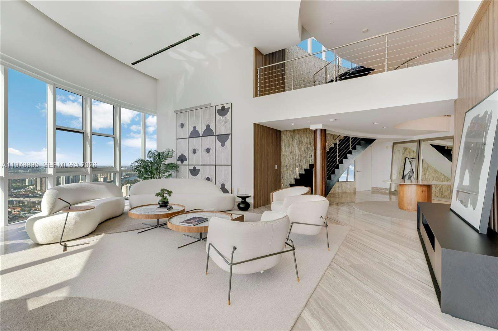 Trump Royale at 18201 Collins Ave, Sunny Isles Beach, FL 33160 - For Sale photo 4