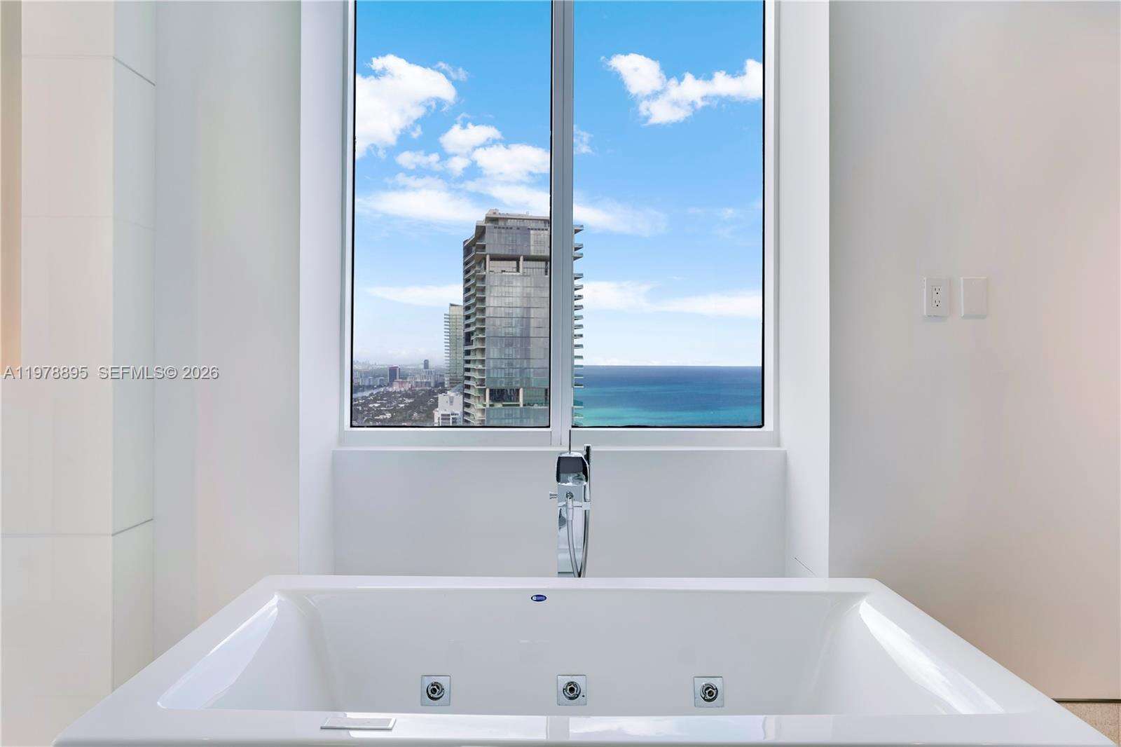 Trump Royale at 18201 Collins Ave, Sunny Isles Beach, FL 33160 - For Sale photo 55