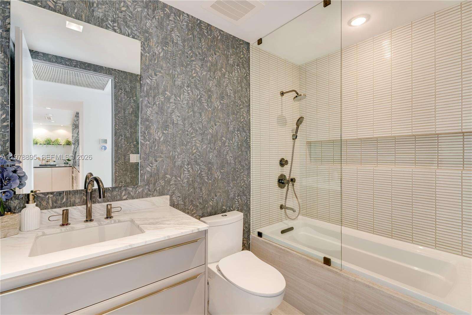 Trump Royale at 18201 Collins Ave, Sunny Isles Beach, FL 33160 - For Sale photo 63