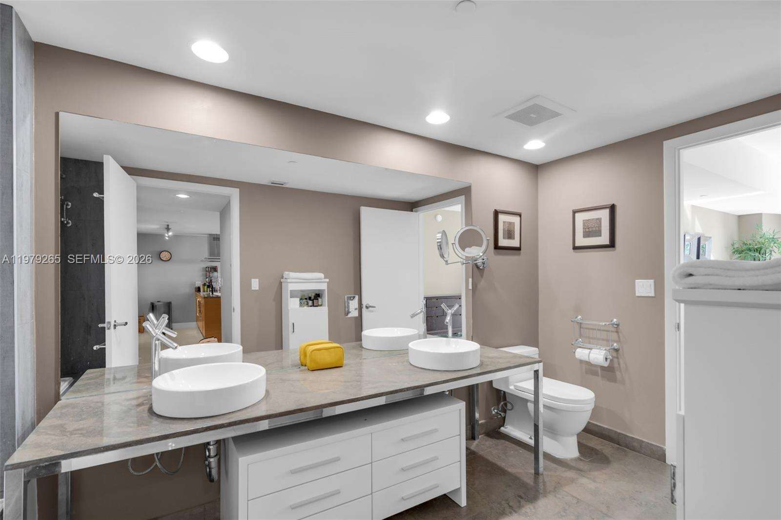 Icon Brickell 2 at 495 Brickell Ave, Miami, FL 33131 - For Sale photo 16