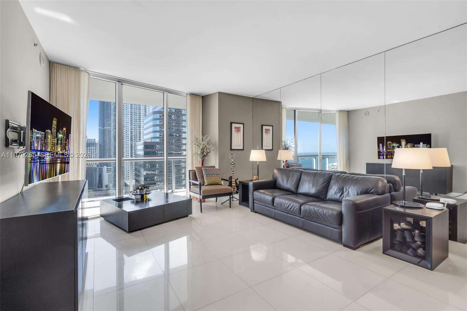 Icon Brickell 2 at 495 Brickell Ave, Miami, FL 33131 - For Sale photo 3