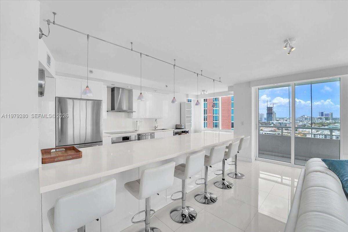 SOUTH POINTE TOWERS CONDO I - 400 Pointe Dr, Miami Beach, FL 33139 | Picture 17
