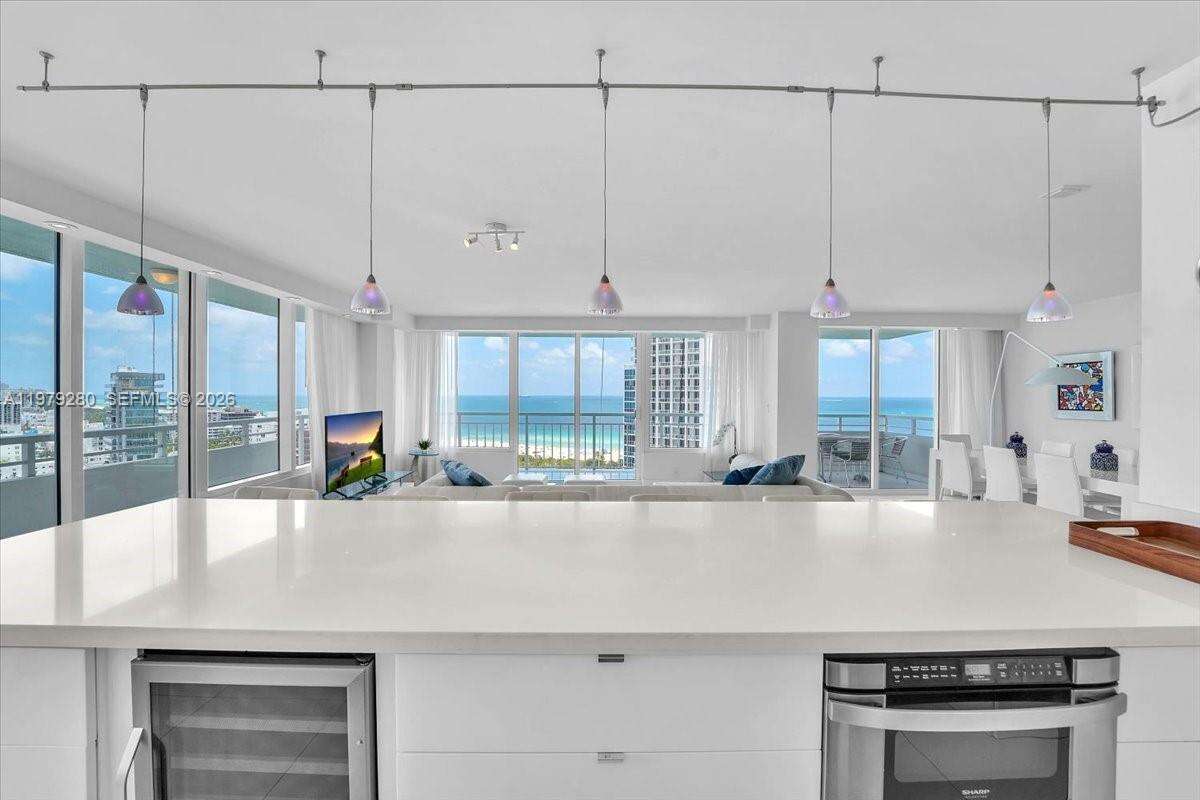 SOUTH POINTE TOWERS CONDO I - 400 Pointe Dr, Miami Beach, FL 33139 | Picture 19