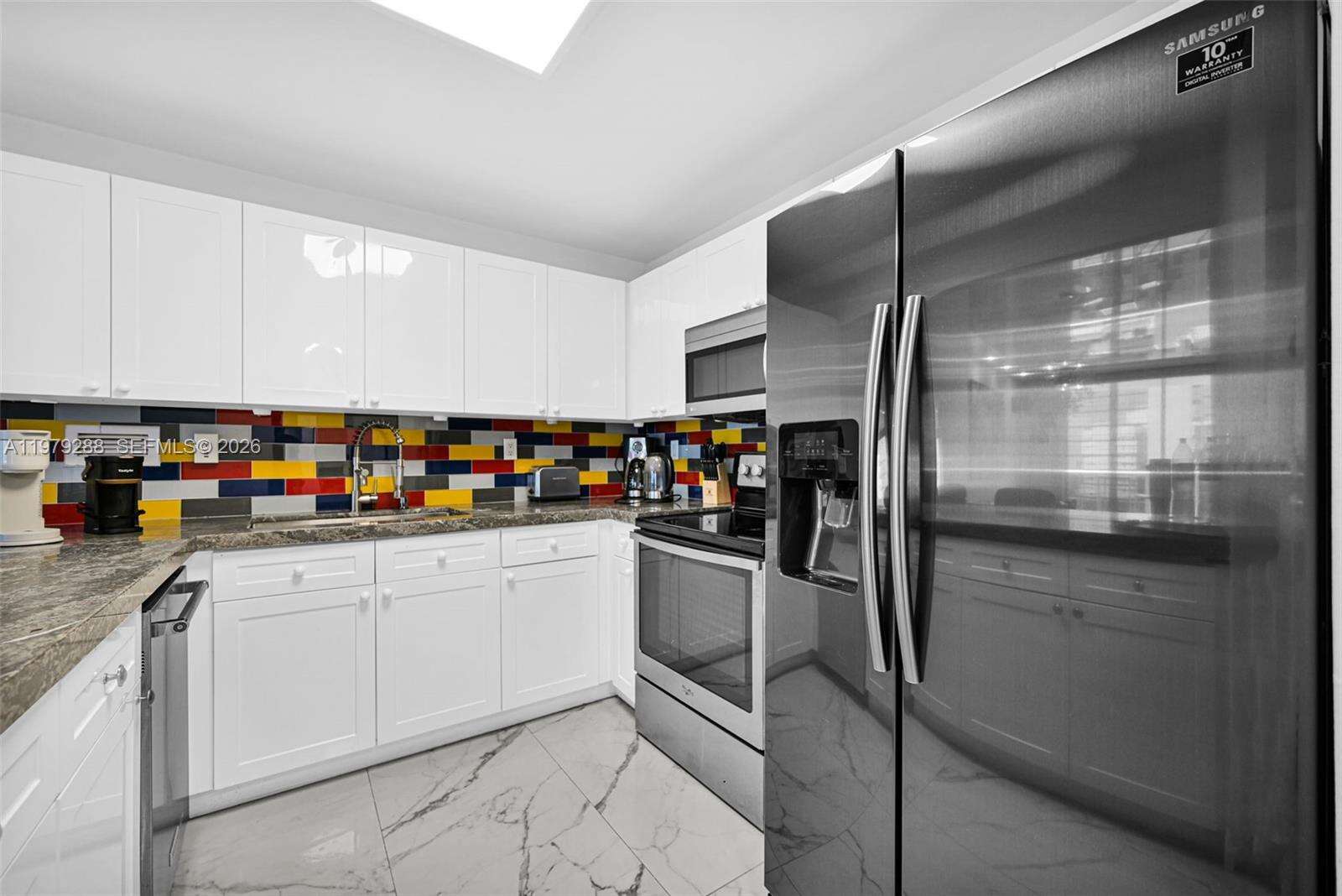 RONEY PALACE - 2301 Collins Ave, Miami Beach, FL 33139 | Picture 12