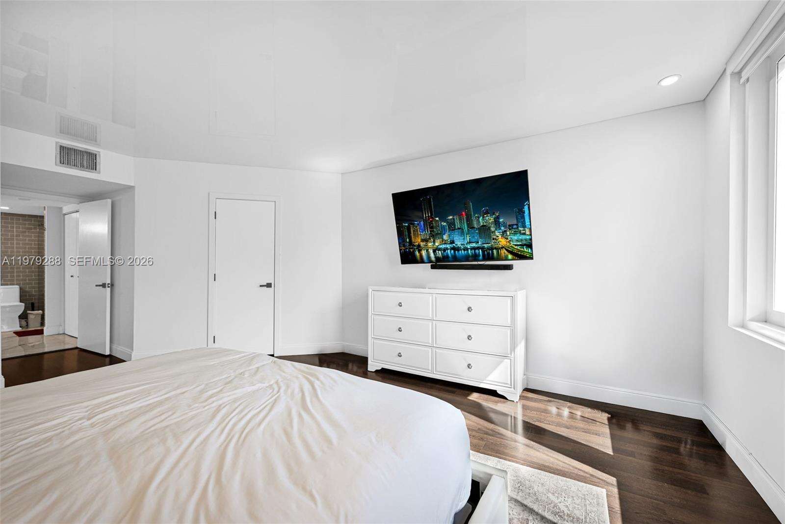 RONEY PALACE - 2301 Collins Ave, Miami Beach, FL 33139 | Picture 14