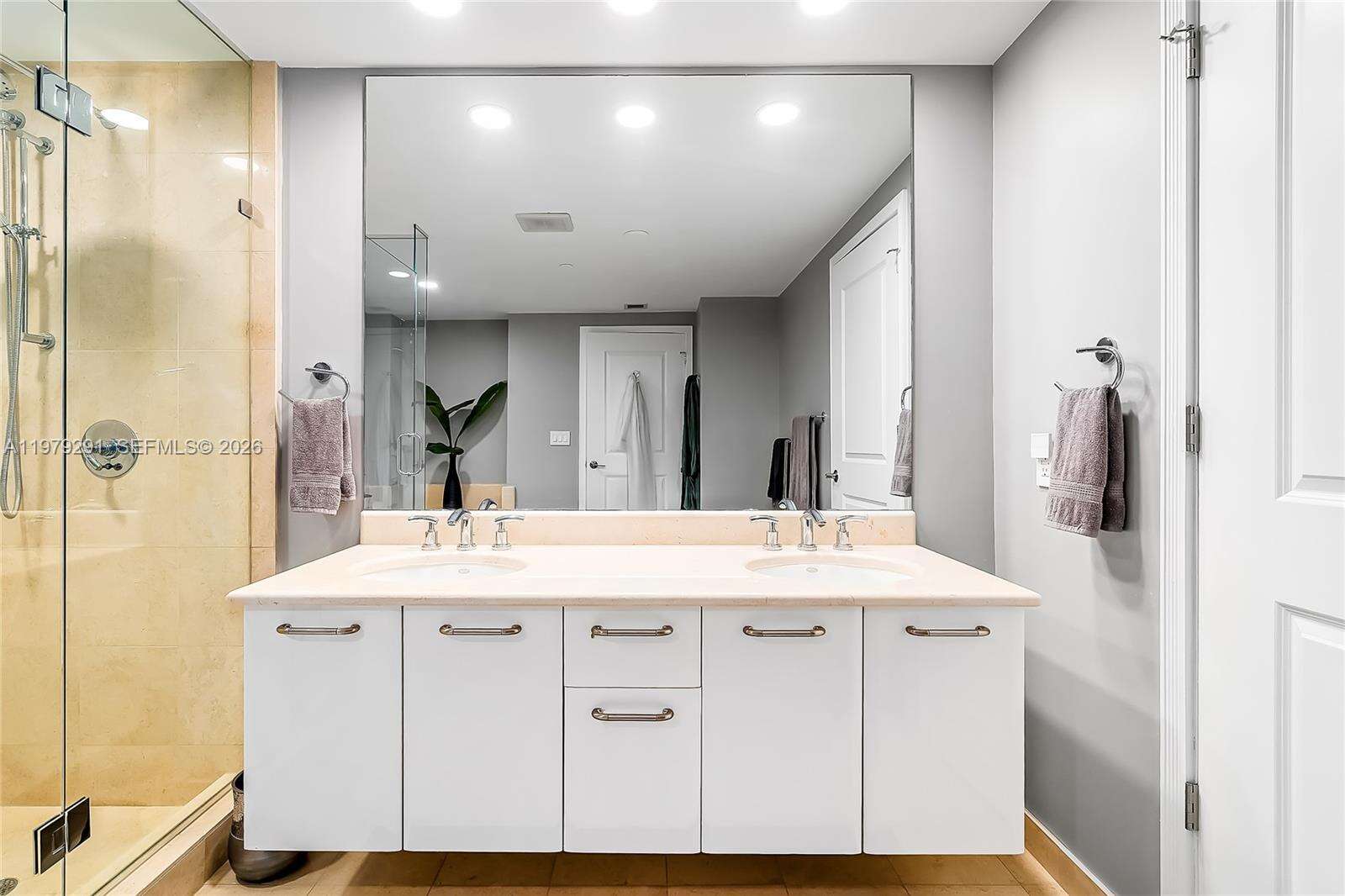 OCEAN PALMS - 3101 Ocean Dr, Hollywood, FL 33019 | Picture 12