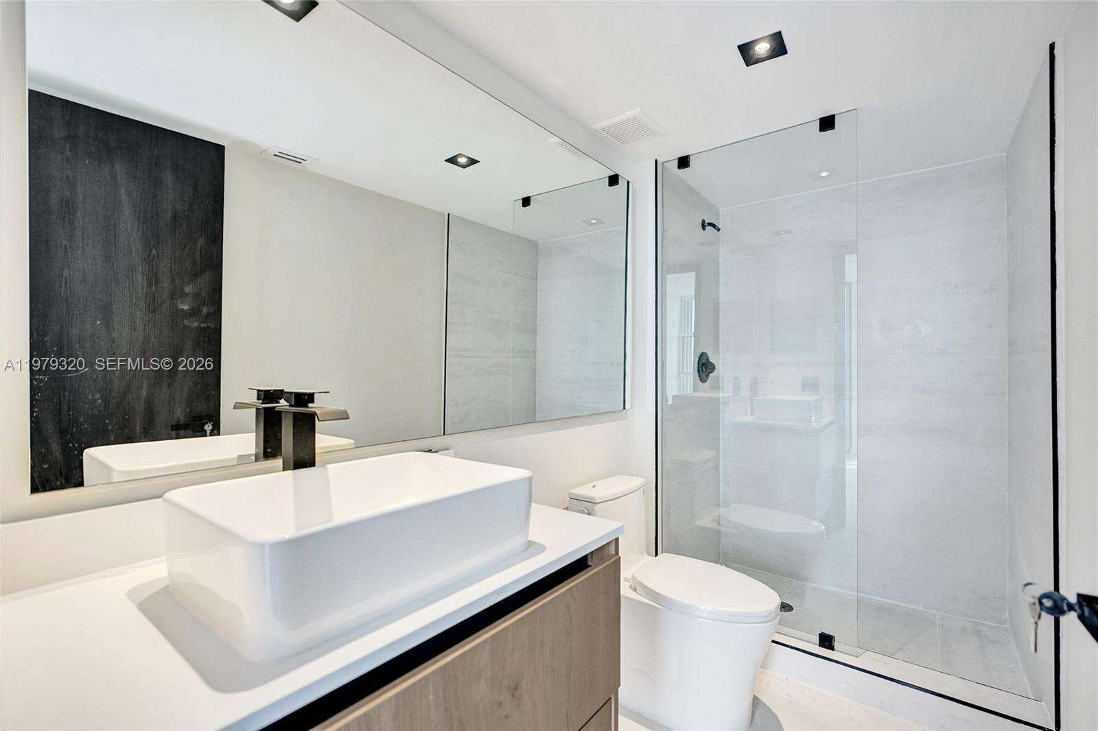 Mystic Pointe Tower 500 at 3530 Mystic Pointe Dr, Aventura, FL 33180 - For Sale photo 16