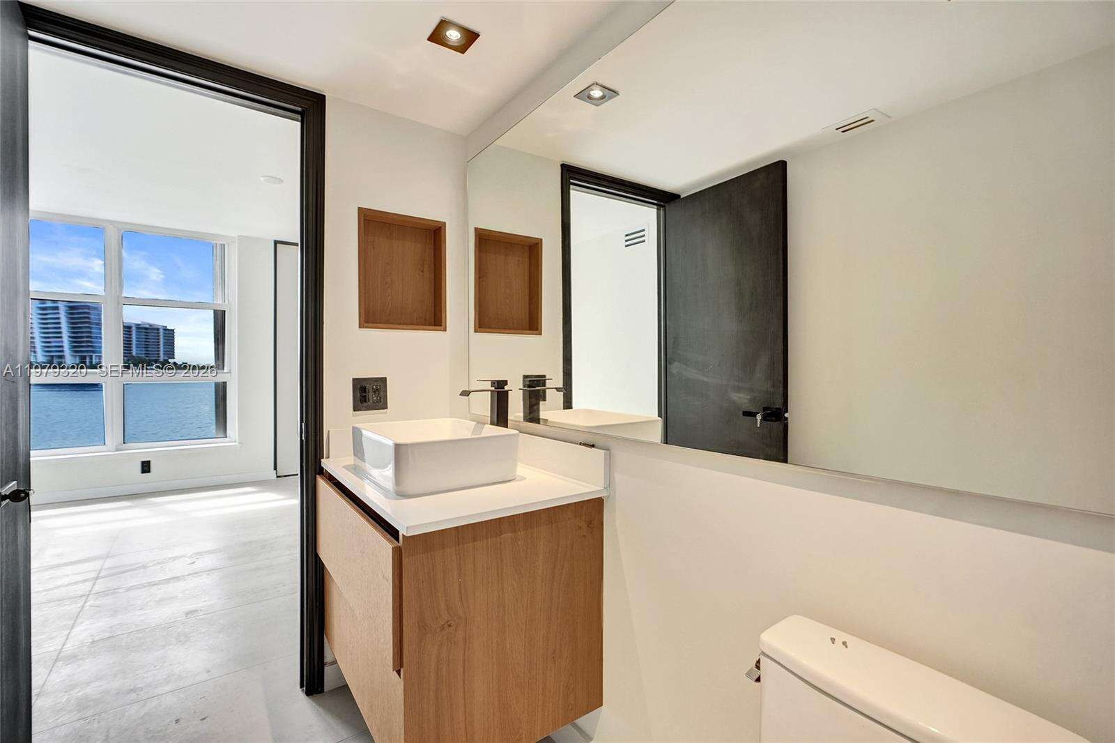 Mystic Pointe Tower 500 at 3530 Mystic Pointe Dr, Aventura, FL 33180 - For Sale photo 17