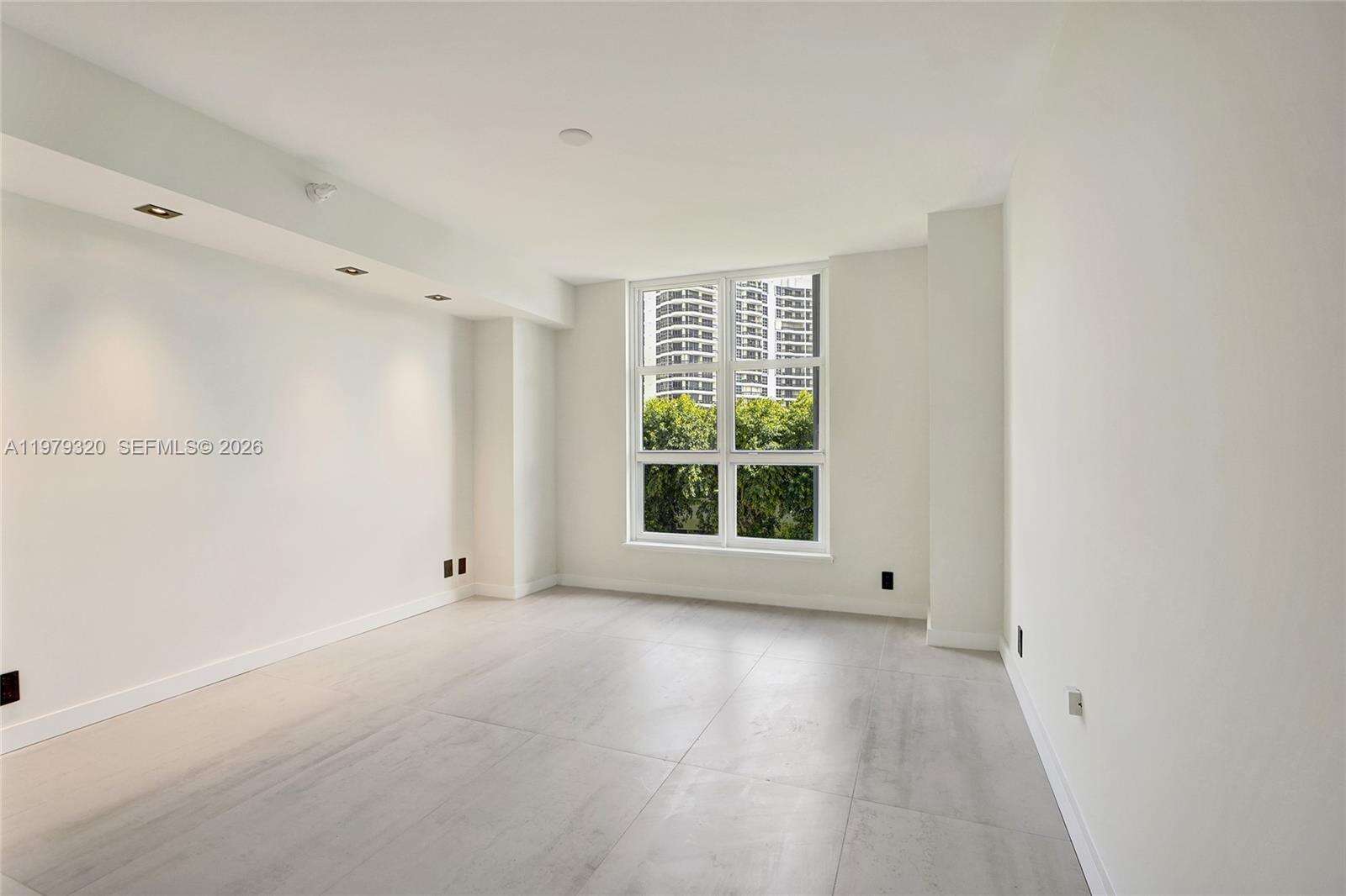 Mystic Pointe Tower 500 at 3530 Mystic Pointe Dr, Aventura, FL 33180 - For Sale photo 18