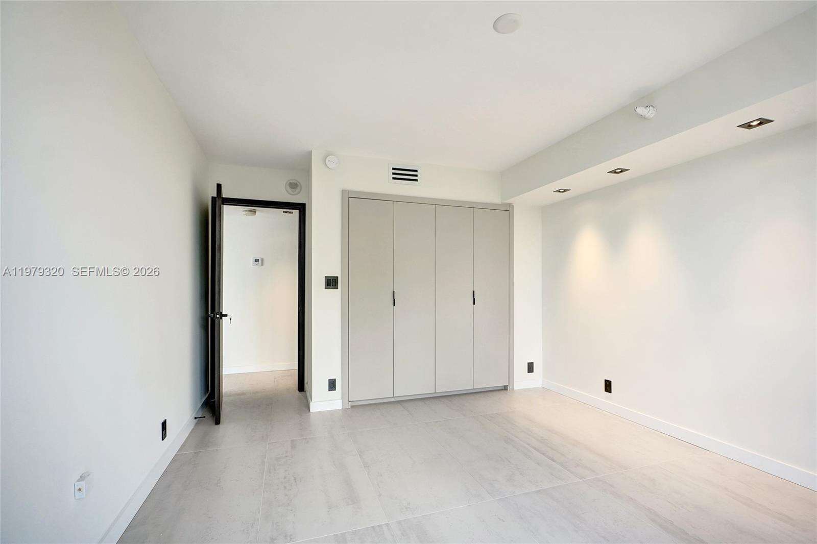 Mystic Pointe Tower 500 at 3530 Mystic Pointe Dr, Aventura, FL 33180 - For Sale photo 19