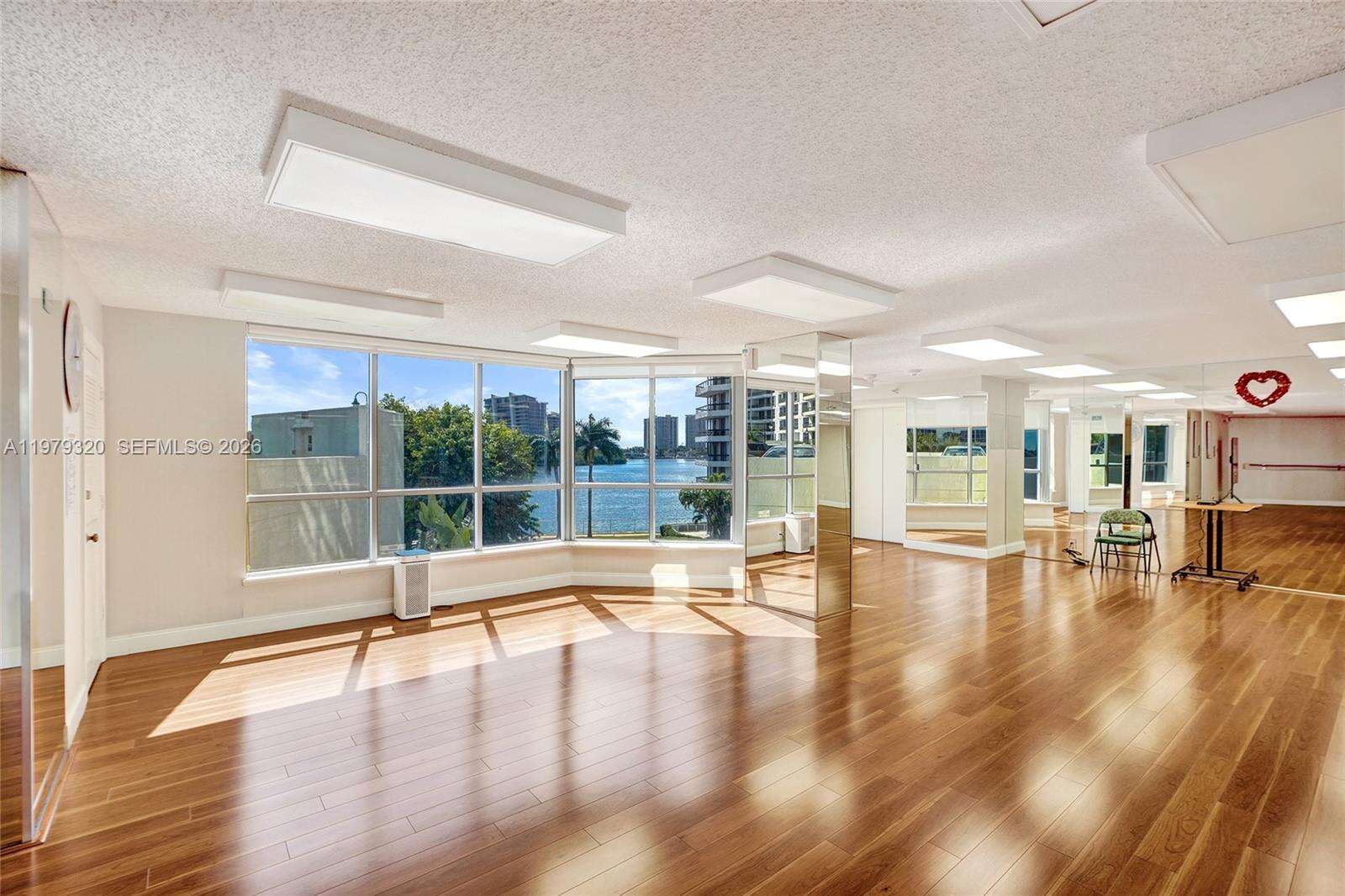 Mystic Pointe Tower 500 at 3530 Mystic Pointe Dr, Aventura, FL 33180 - For Sale photo 42