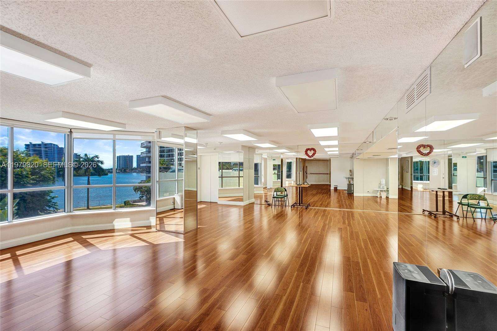 Mystic Pointe Tower 500 at 3530 Mystic Pointe Dr, Aventura, FL 33180 - For Sale photo 43