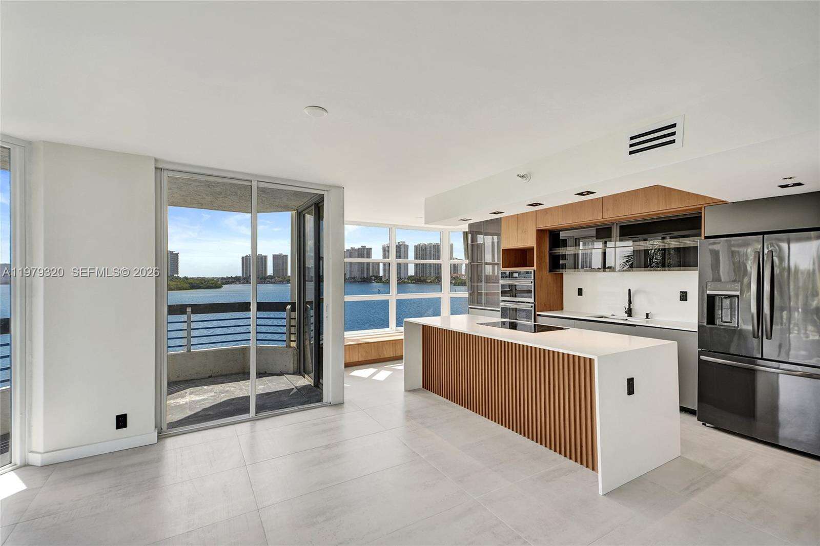 Mystic Pointe Tower 500 at 3530 Mystic Pointe Dr, Aventura, FL 33180 - For Sale photo 7