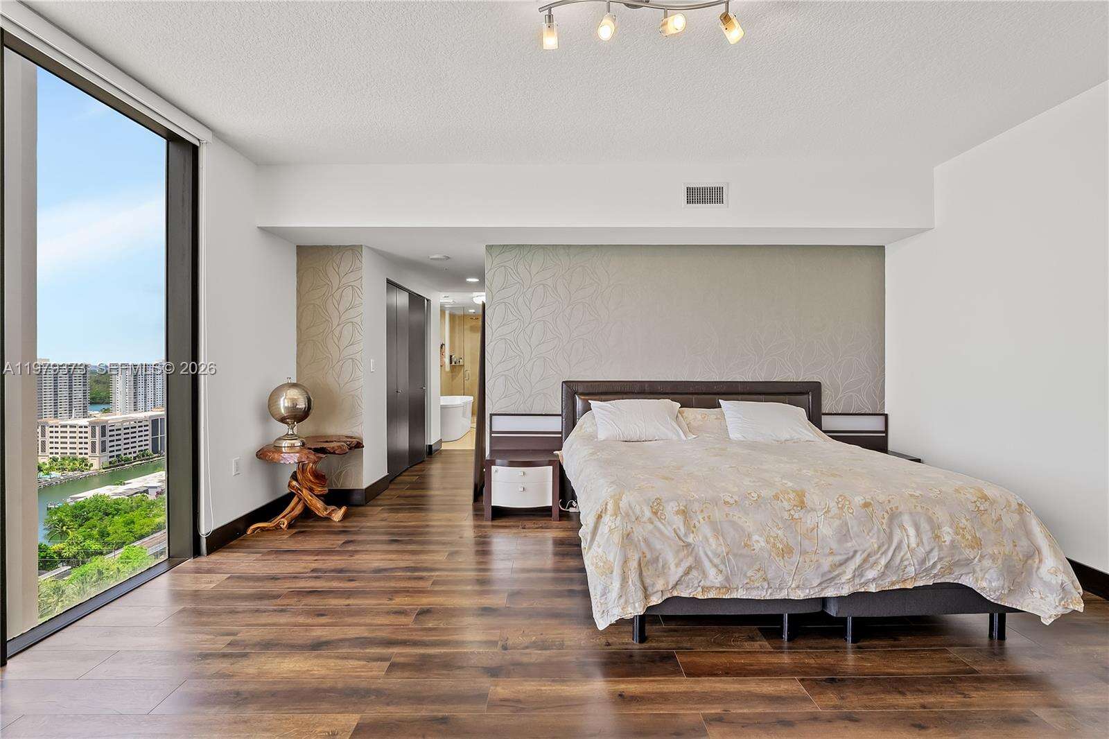 SAYAN - 16275 Collins Ave, Sunny Isles Beach, FL 33160 | Picture 19