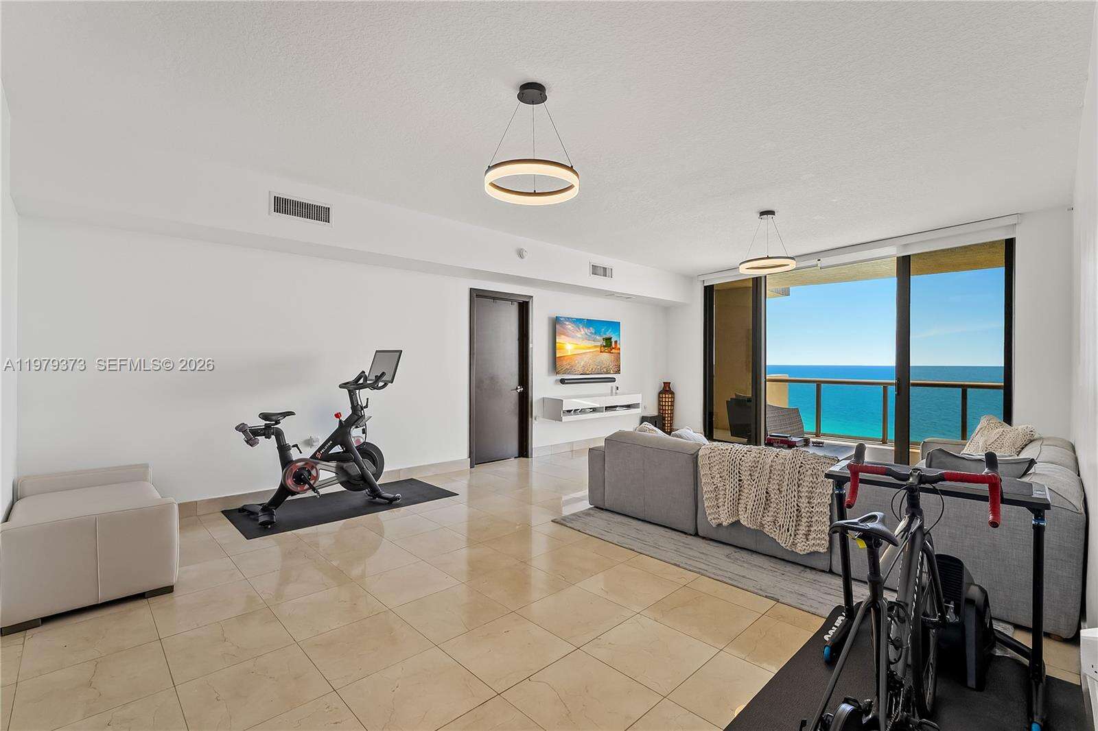 SAYAN - 16275 Collins Ave, Sunny Isles Beach, FL 33160 | Picture 8