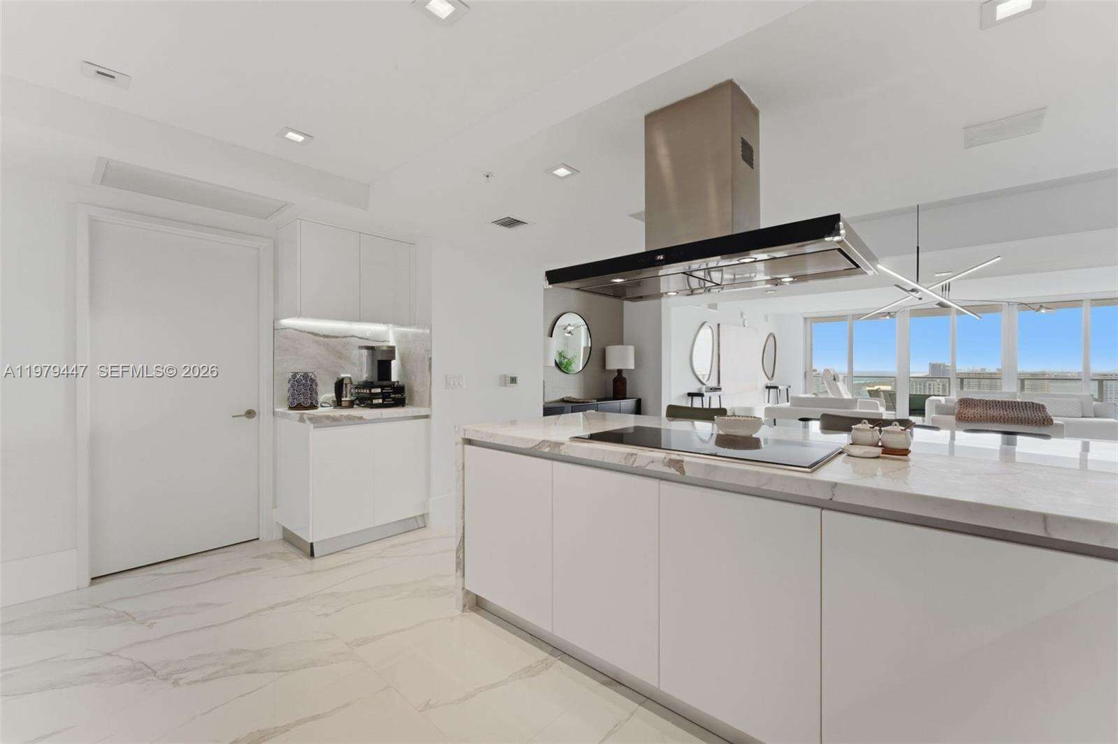 PARQUE TOWERS - 330 Sunny Isles Blvd, Sunny Isles Beach, FL 33160 | Picture 11
