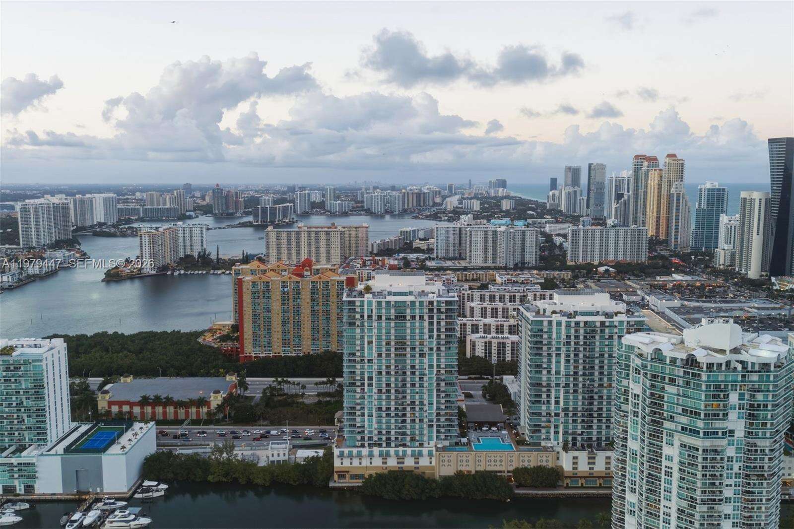 PARQUE TOWERS - 330 Sunny Isles Blvd, Sunny Isles Beach, FL 33160 | Picture 32