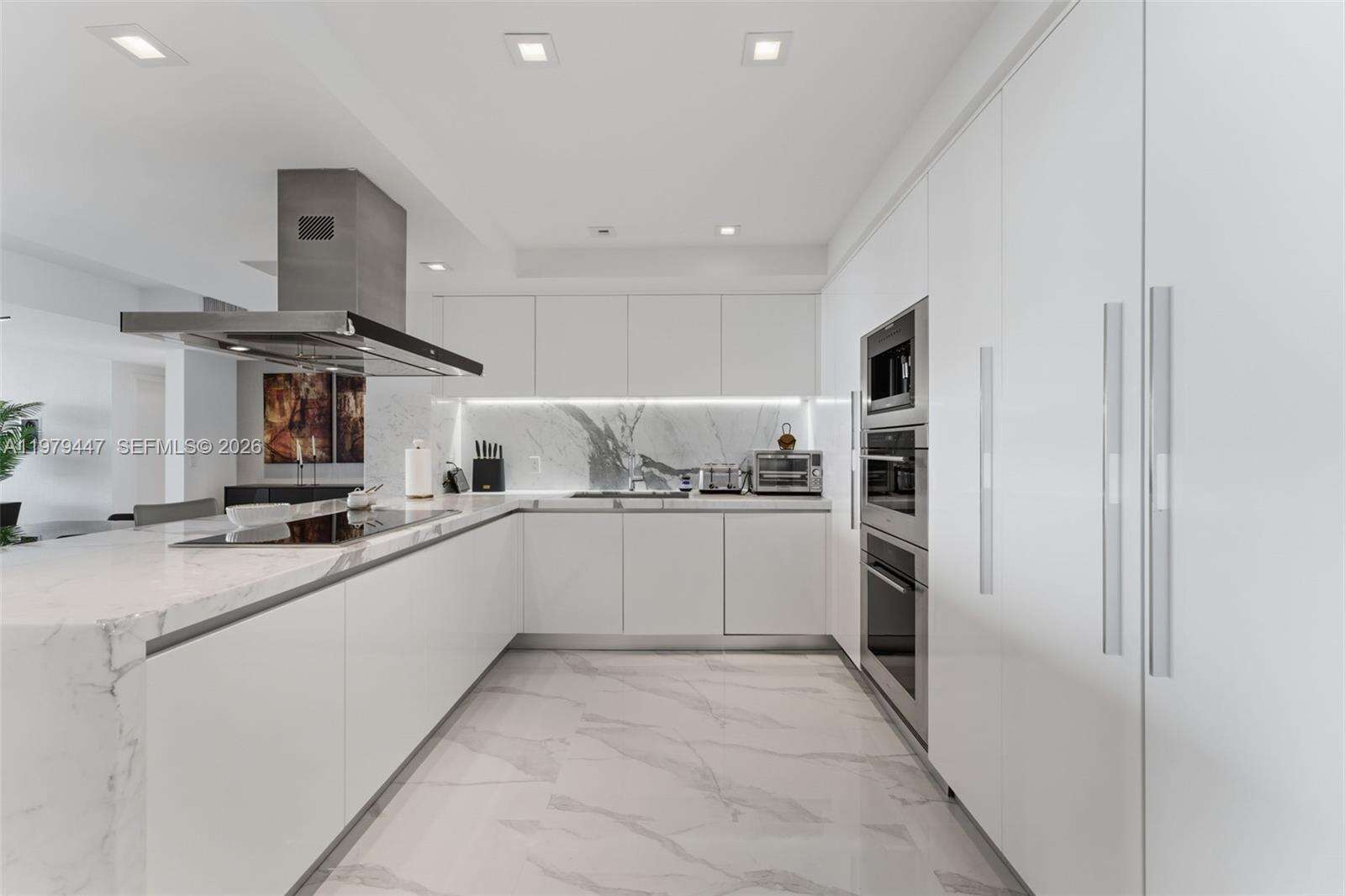 PARQUE TOWERS - 330 Sunny Isles Blvd, Sunny Isles Beach, FL 33160 | Picture 9