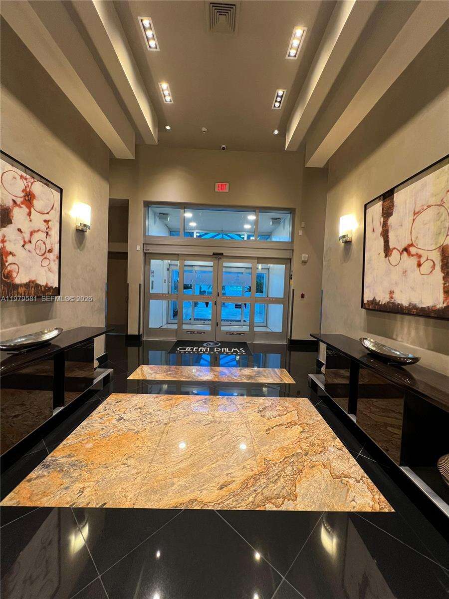 OCEAN PALMS - 3101 Ocean Dr, Hollywood, FL 33019 | Picture 3