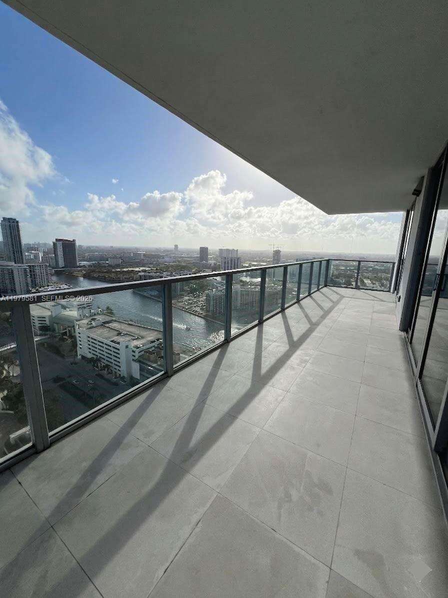 OCEAN PALMS - 3101 Ocean Dr, Hollywood, FL 33019 | Picture 33