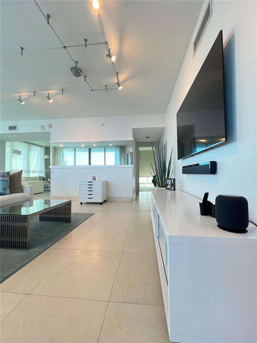 OCEAN PALMS - 3101 Ocean Dr, Hollywood, FL 33019 | Picture 55