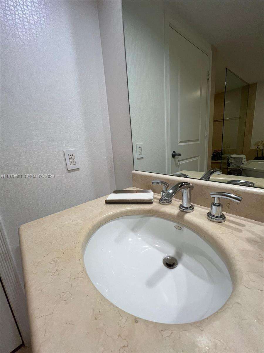 OCEAN PALMS - 3101 Ocean Dr, Hollywood, FL 33019 | Picture 69