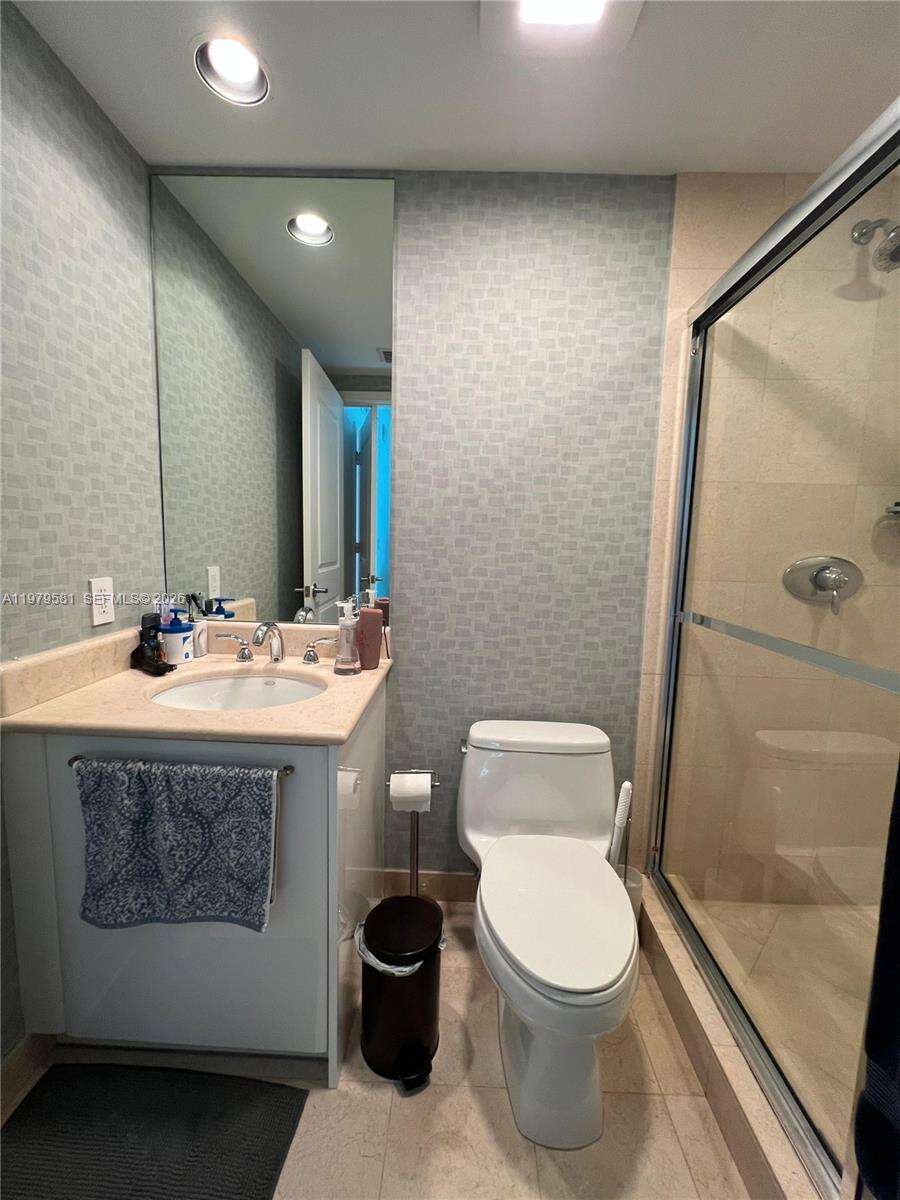 OCEAN PALMS - 3101 Ocean Dr, Hollywood, FL 33019 | Picture 75