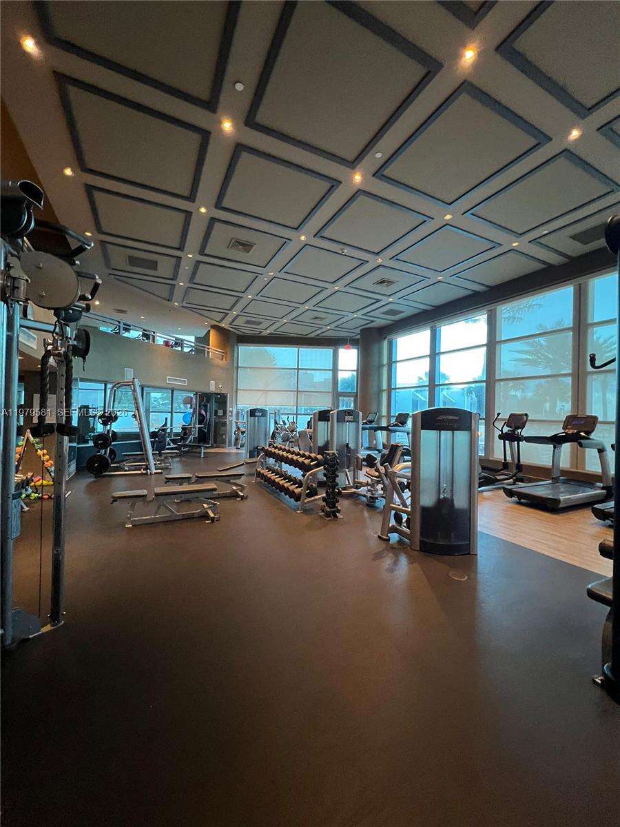 OCEAN PALMS - 3101 Ocean Dr, Hollywood, FL 33019 | Picture 87