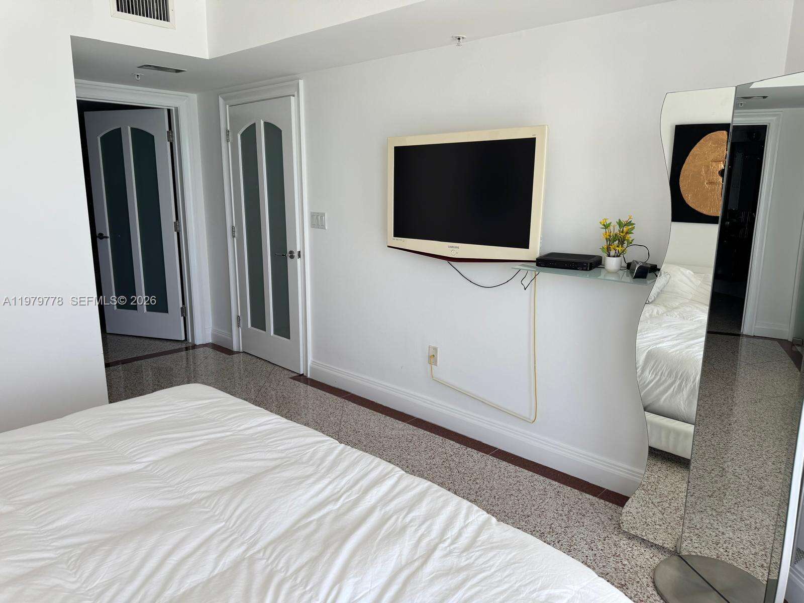 La Perla at 16699 Collins Ave, Sunny Isles Beach, FL 33160 - For Sale photo 14