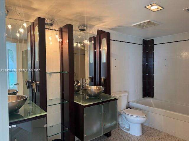 La Perla at 16699 Collins Ave, Sunny Isles Beach, FL 33160 - For Sale photo 15