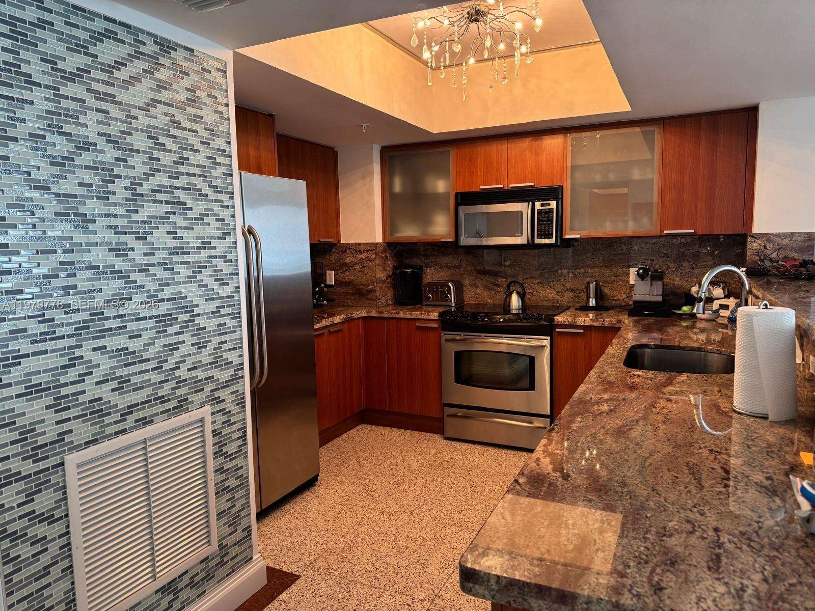 La Perla at 16699 Collins Ave, Sunny Isles Beach, FL 33160 - For Sale photo 4