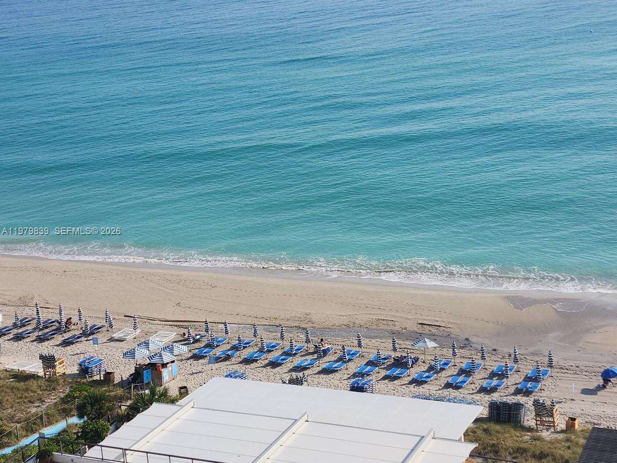 Hyde Resort at 4111 Ocean Dr, Hollywood, FL 33019 - For Sale photo 1