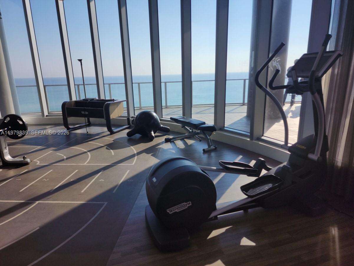 Hyde Resort at 4111 Ocean Dr, Hollywood, FL 33019 - For Sale photo 5