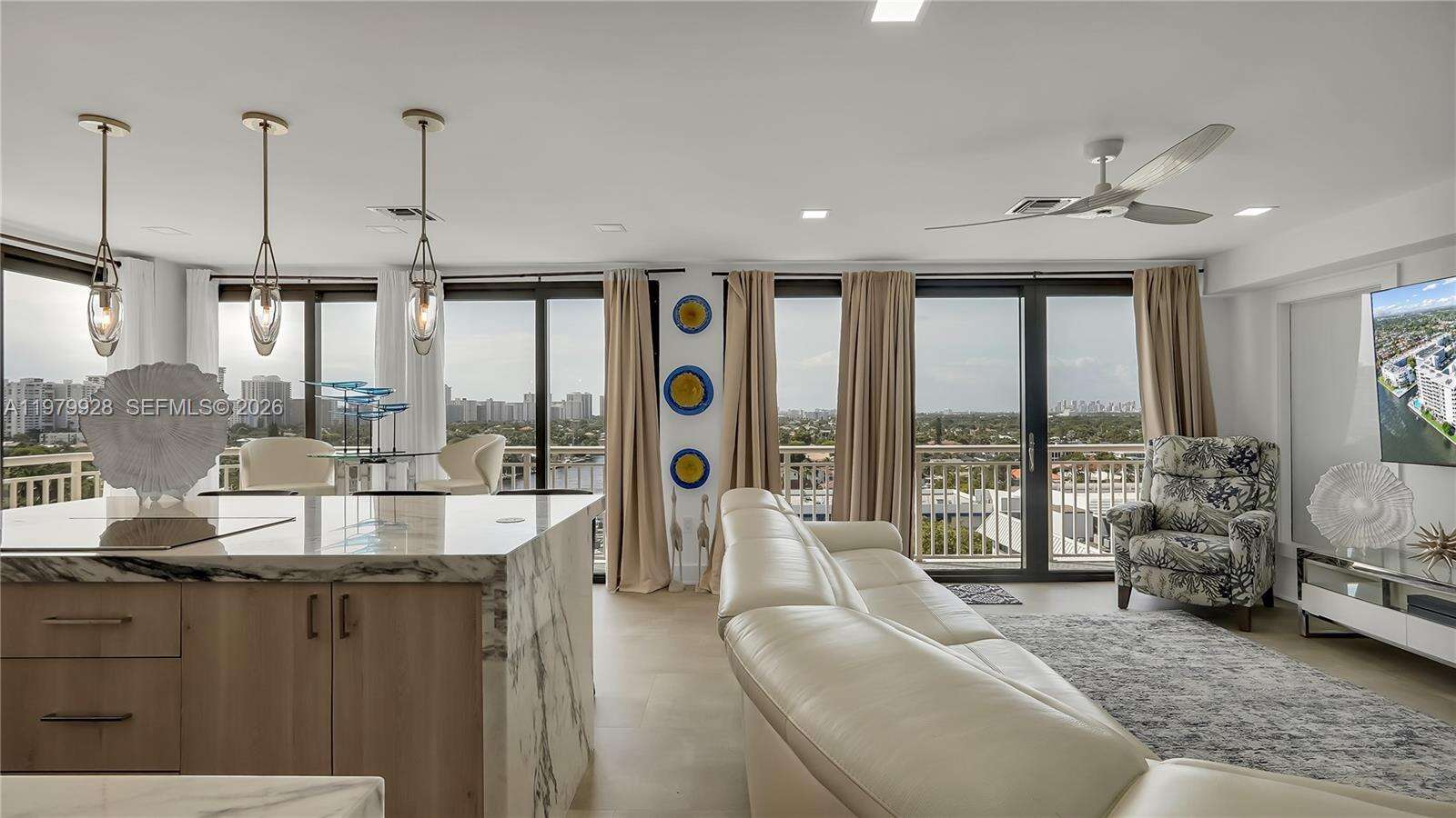 Pilot House Condos for Sale & Rent | Picture 1