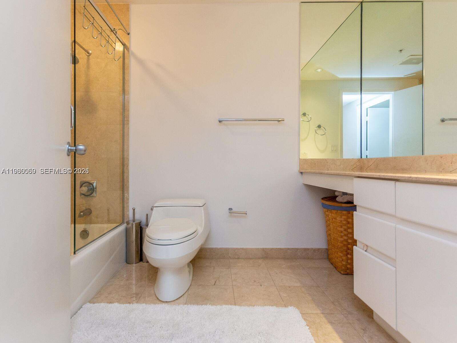 THREE TEQUESTA POINT - 848 Brickell Key Dr, Miami, FL 33131 | Picture 14