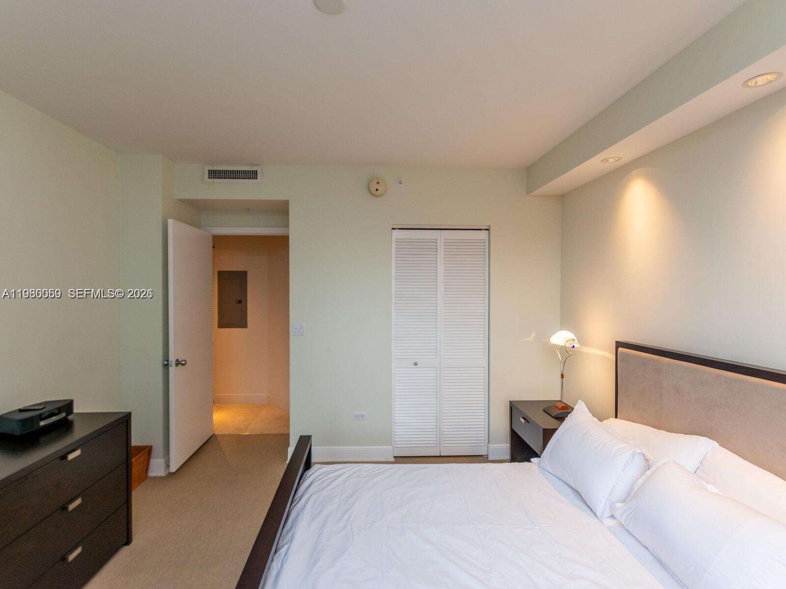 THREE TEQUESTA POINT - 848 Brickell Key Dr, Miami, FL 33131 | Picture 9