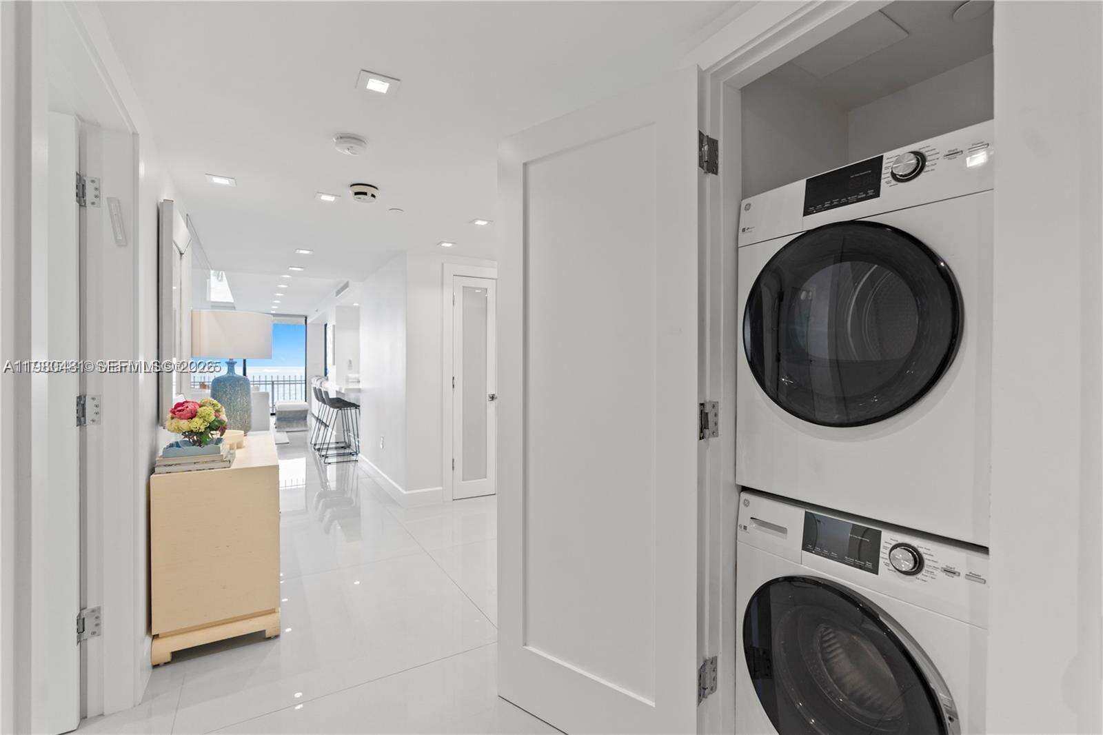 KENILWORTH - 10205 Collins Ave, Bal Harbour, FL 33154 | Picture 16