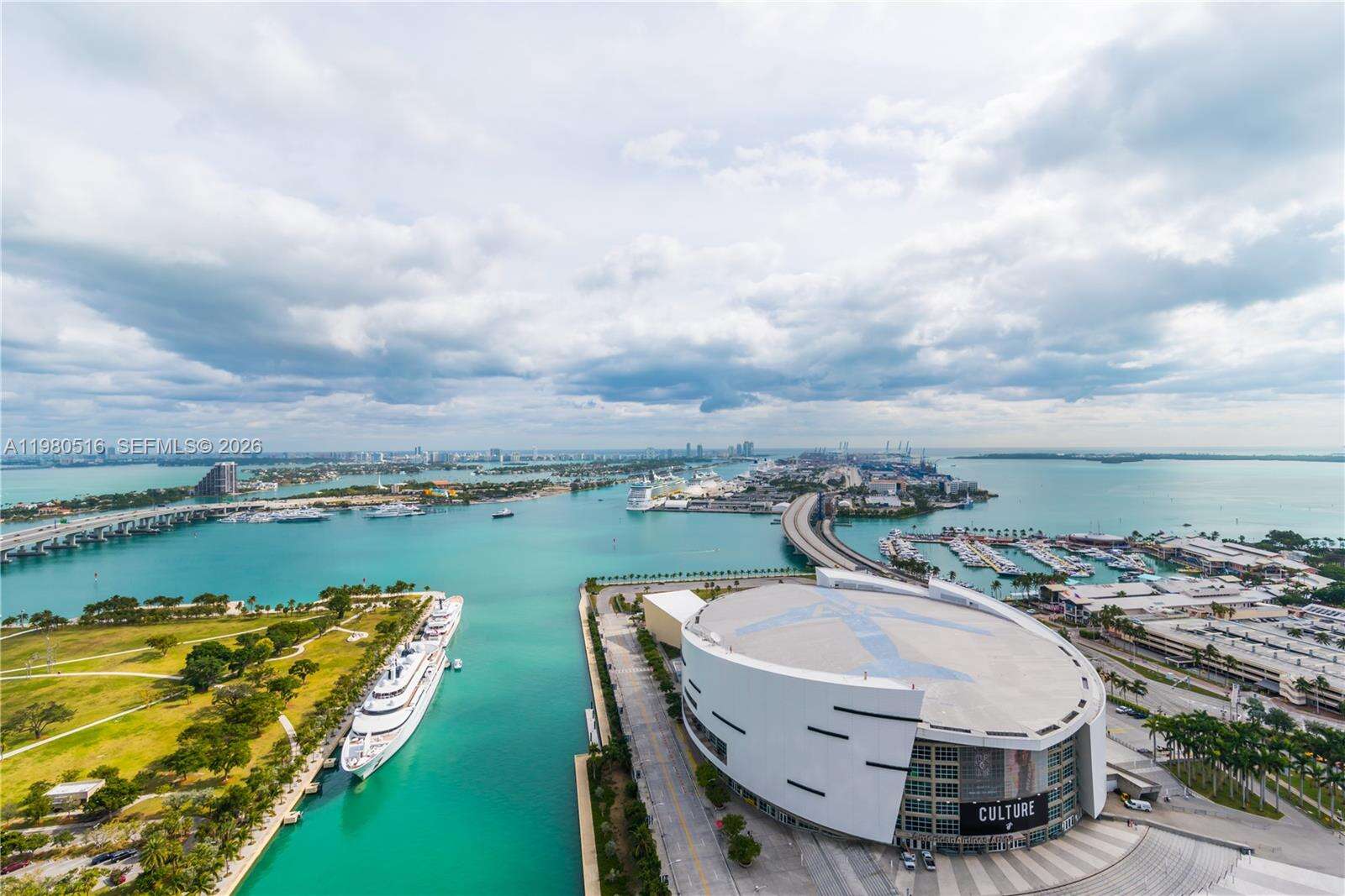 Marina Blue at 888 Biscayne Blvd, Miami, FL 33132 - For Sale photo 1