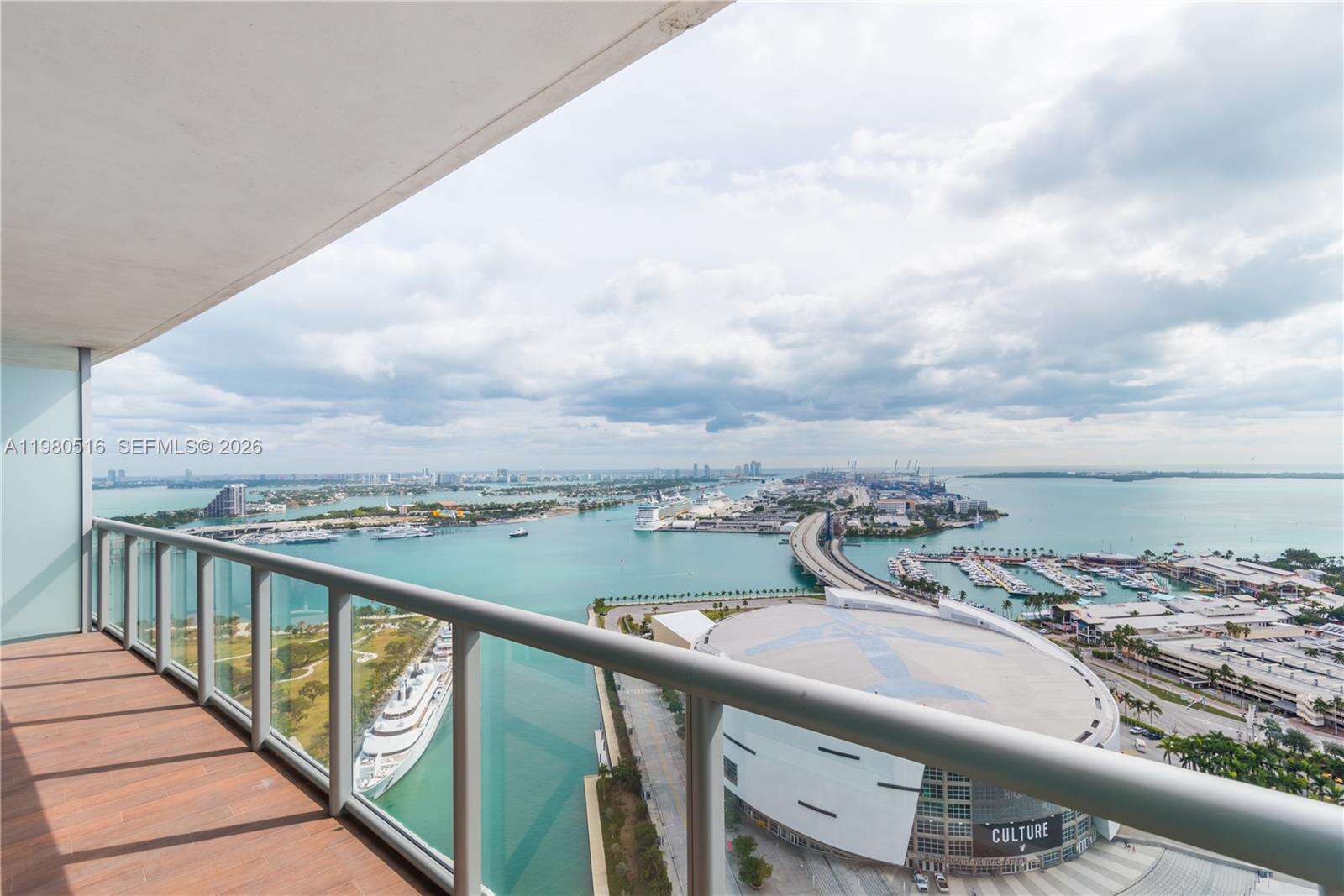 Marina Blue at 888 Biscayne Blvd, Miami, FL 33132 - For Sale photo 16